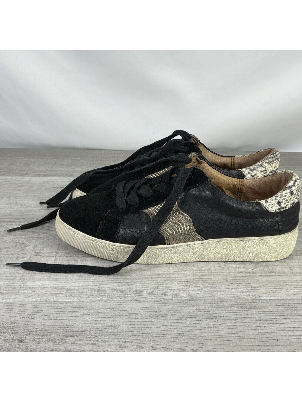 Frye Womens 8.5M Black Leather Suede Gold Wave Snake Heel Low Top Sneakers